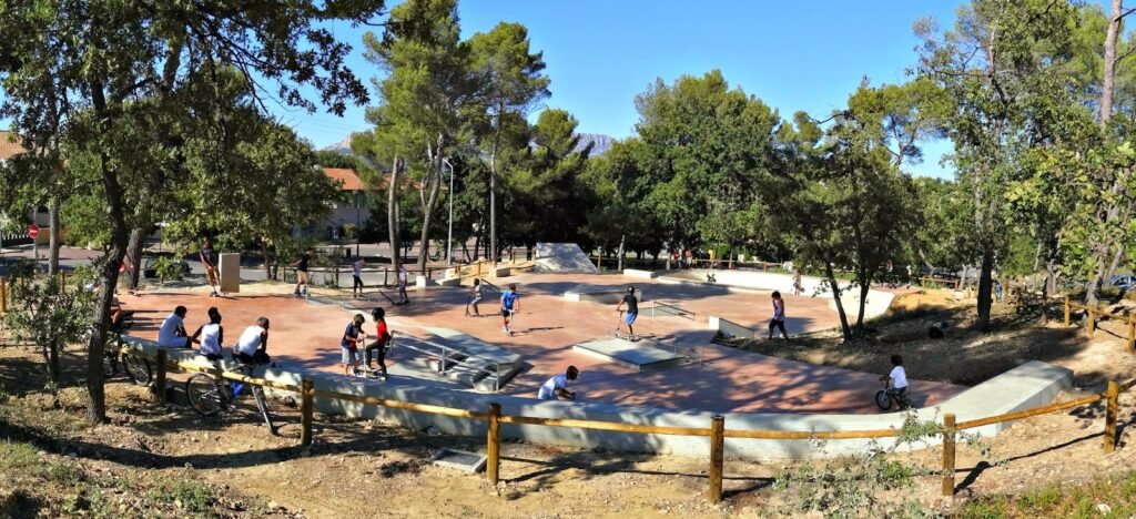Skatepark de Fuveau pour les cours de glisse